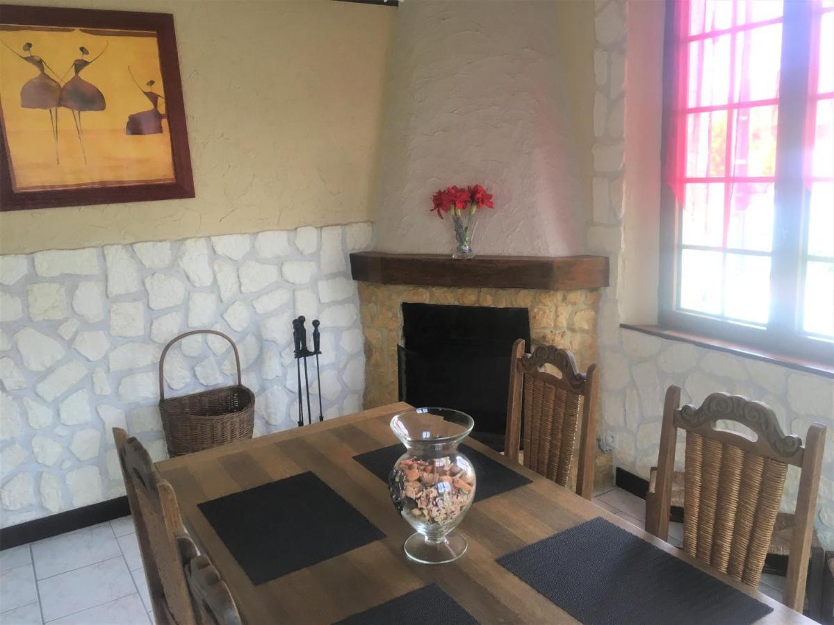 La Cle Des Champs Villa Longueval Екстериор снимка