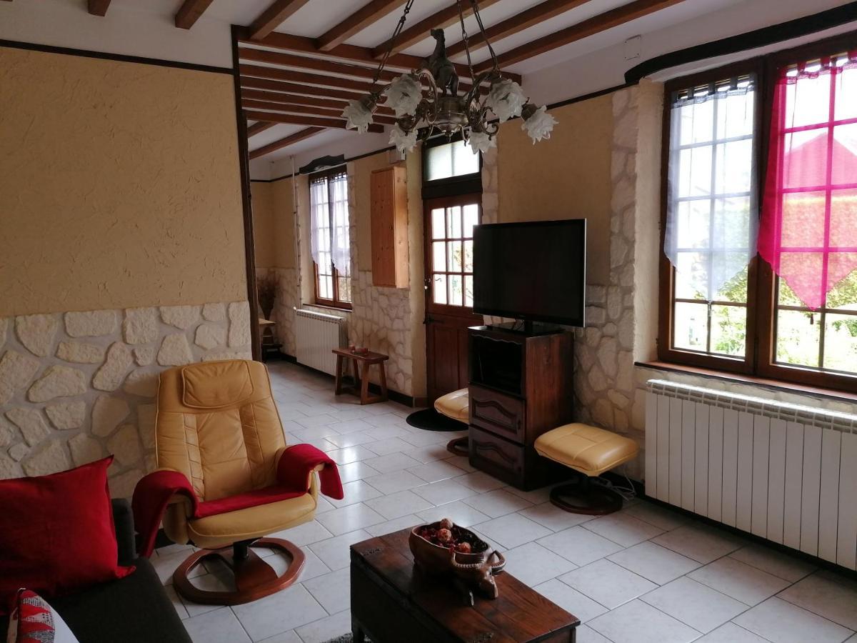 La Cle Des Champs Villa Longueval Екстериор снимка