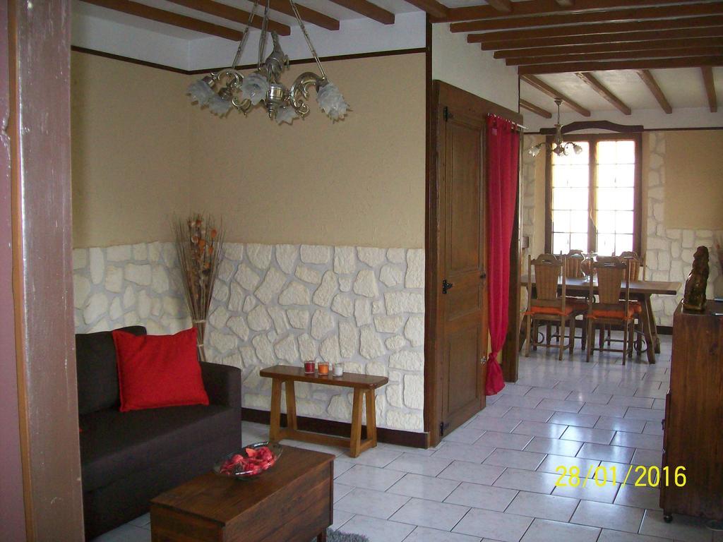 La Cle Des Champs Villa Longueval Екстериор снимка